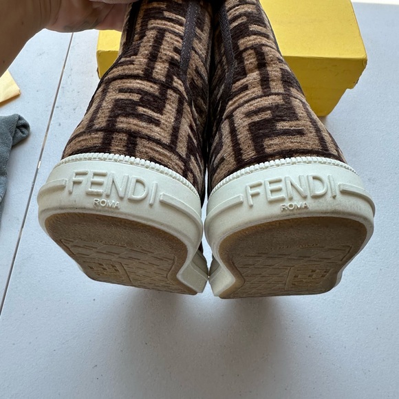 Monogram High-Tops in Brown and Black Fendi - Picture 6 of 10